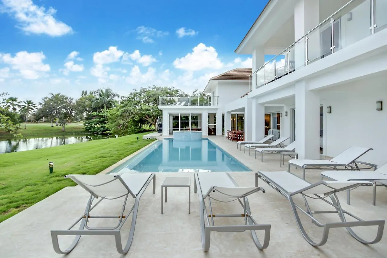 Best Private Cocotal Villas In פונטה קאנה