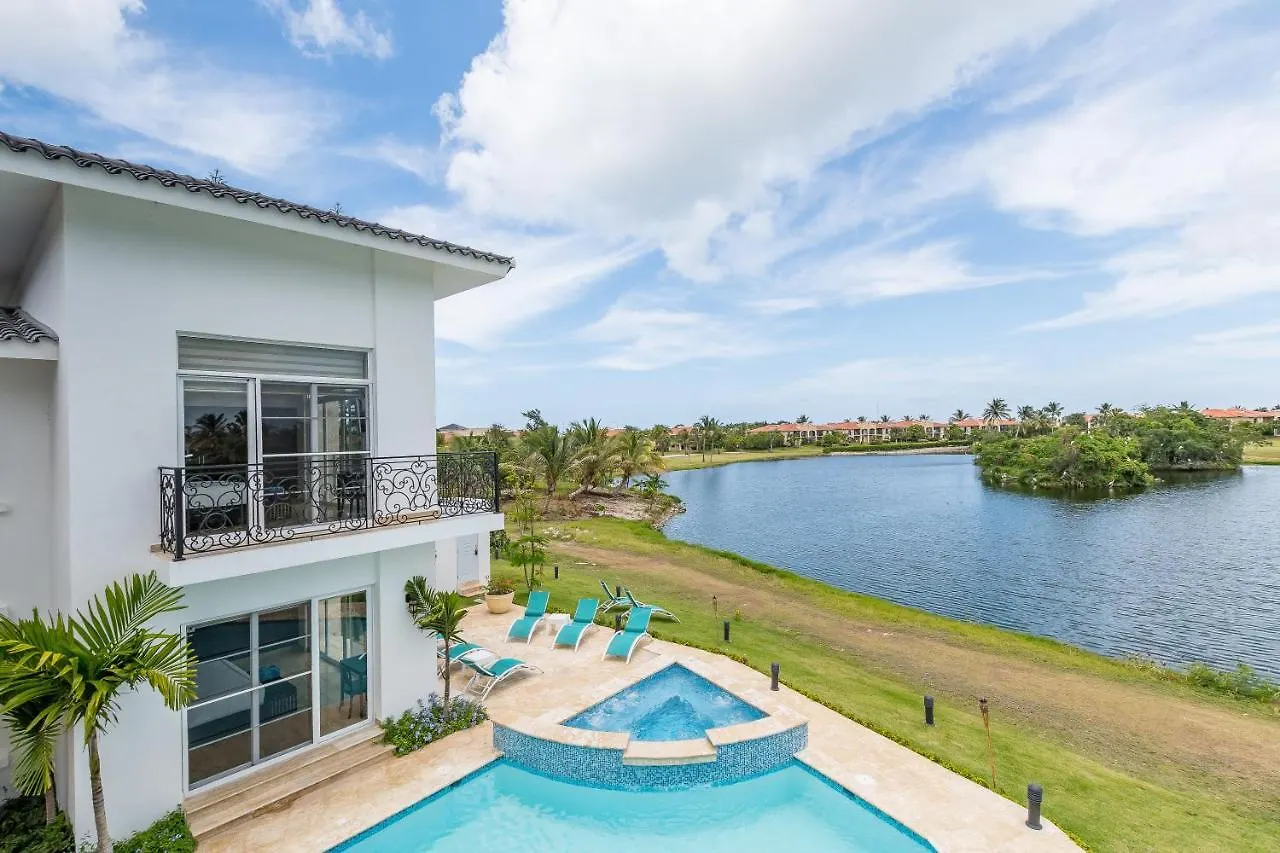 Best Private Cocotal Villas In פונטה קאנה